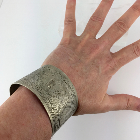 On hold for Christine 🌈 Vintage 70s Silver Tone Butterfly Bracelet - Picture 8 of 8